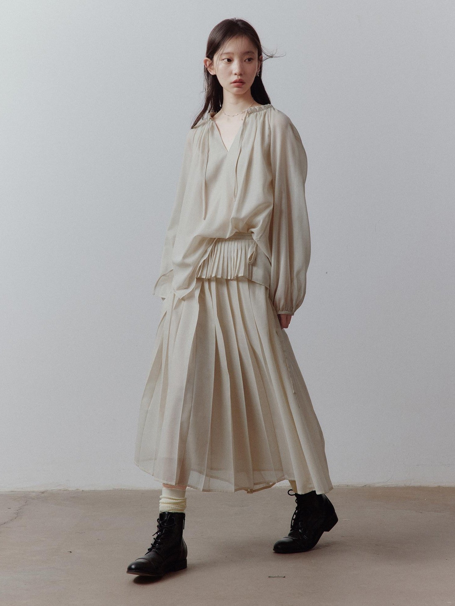 FUSSED Apricot Gray V-neck Lantern Sleeve Tie Uv Women&
