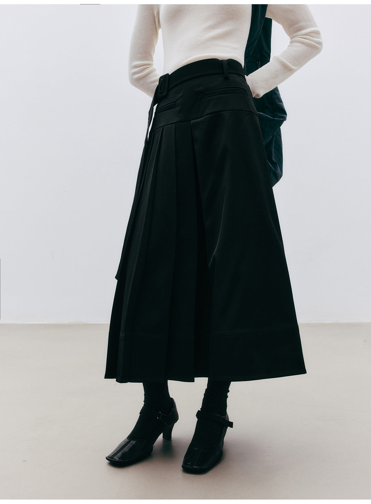 FUSSED_Asymmetric_Pleated_A_Line_Women&