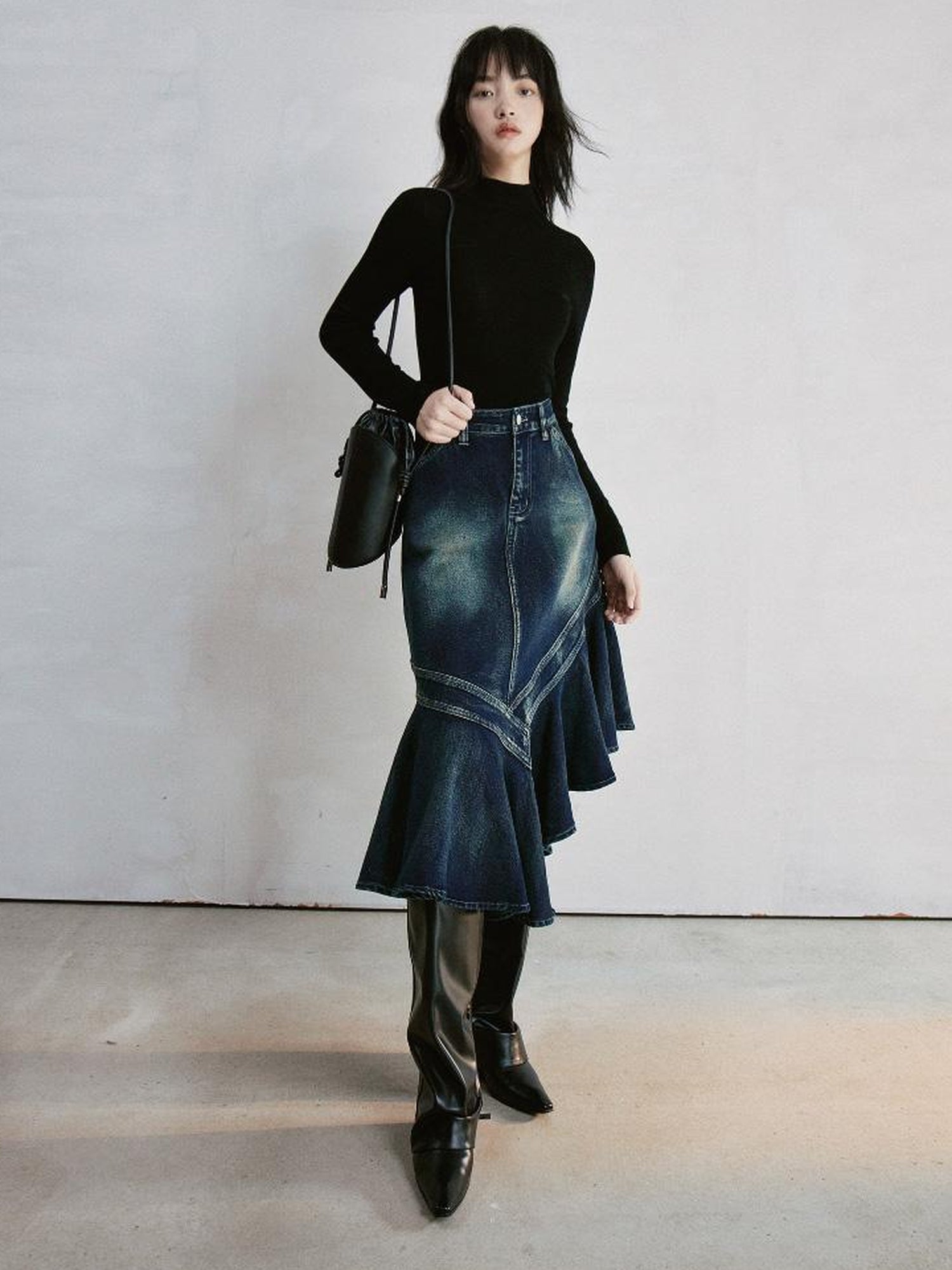 FUSSED Asymmetrical Geometric Drawstring Pu Crossbody Bag Black