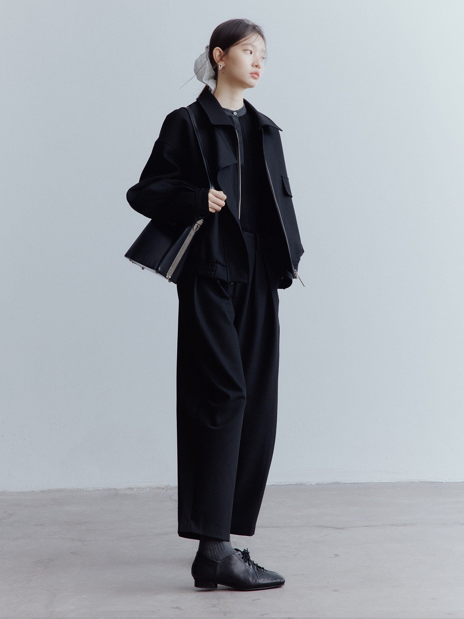 FUSSED_Black_Cocoon_Relaxed_Dandy_Scholarly_Artistic_Women&