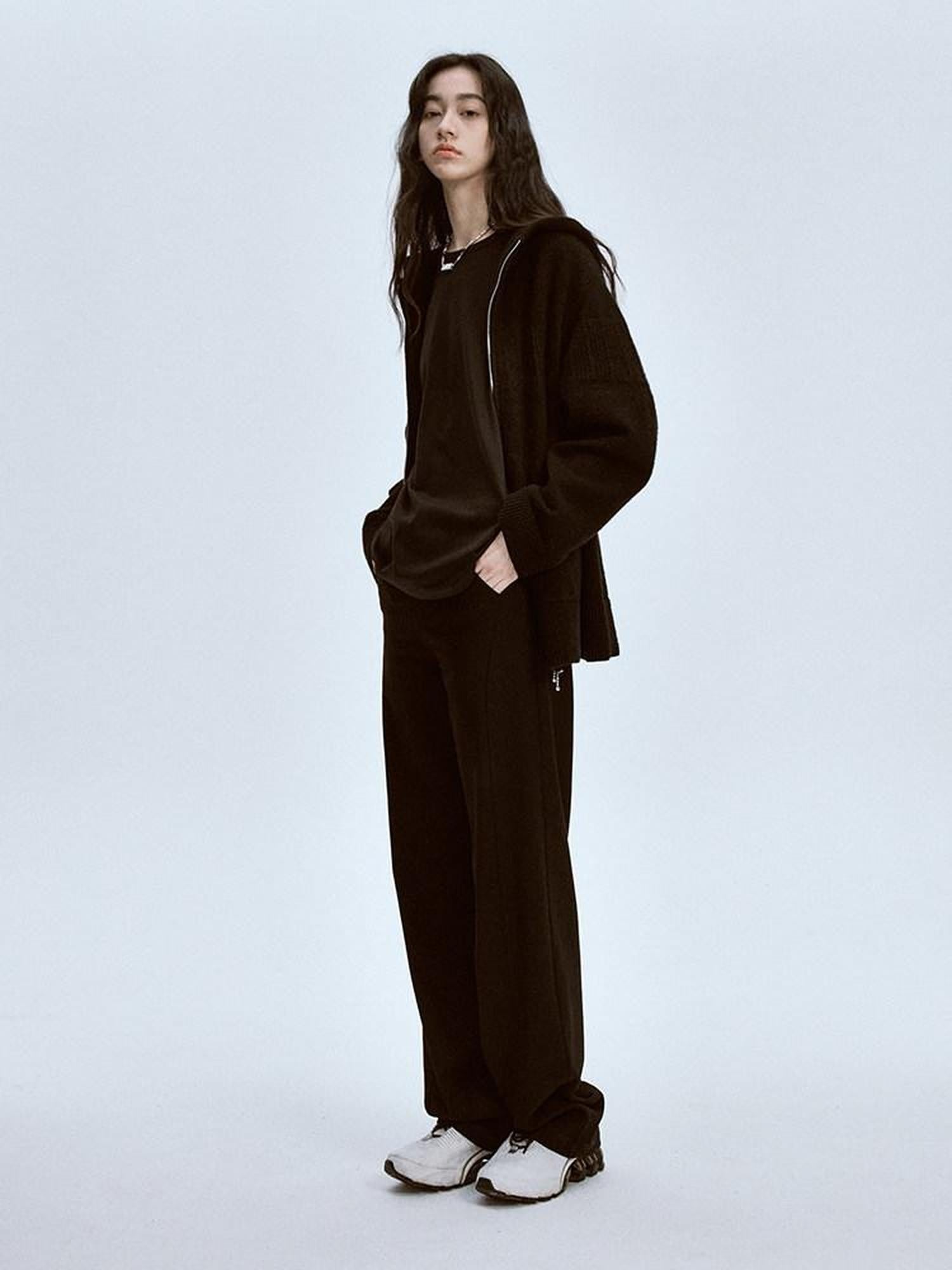FUSSED Black Solid Relaxed Fit Women&