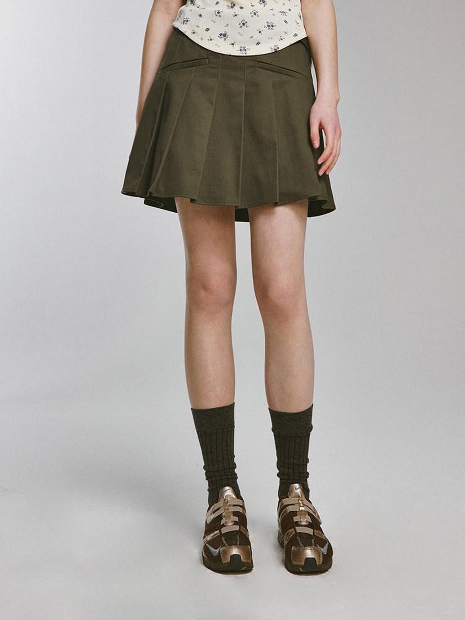 FUSSED Cedar Green Heavy Pleated Utility Lined Women&