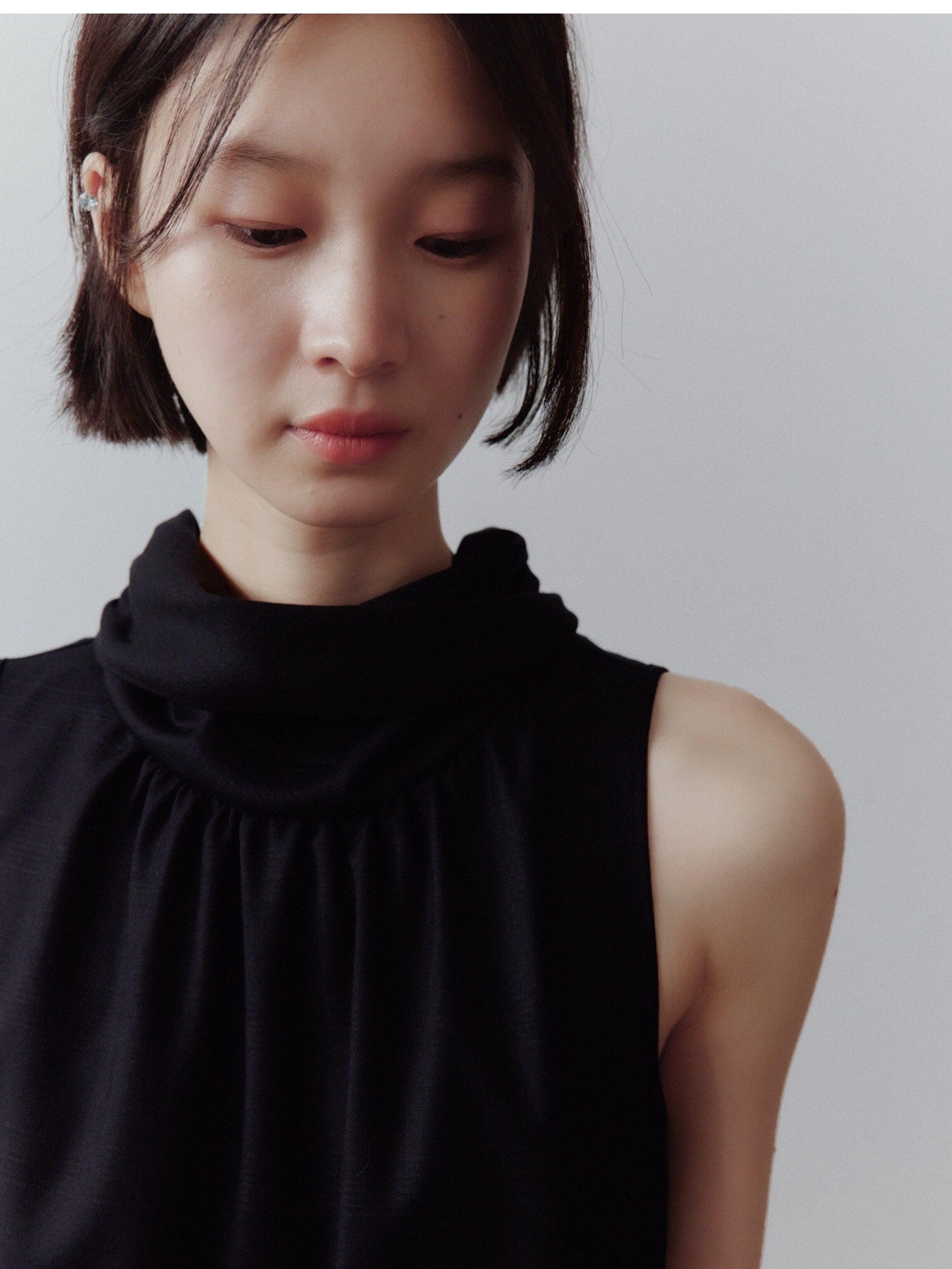 FUSSED Classic Black Layered Splice Double Pleat Tie Women&