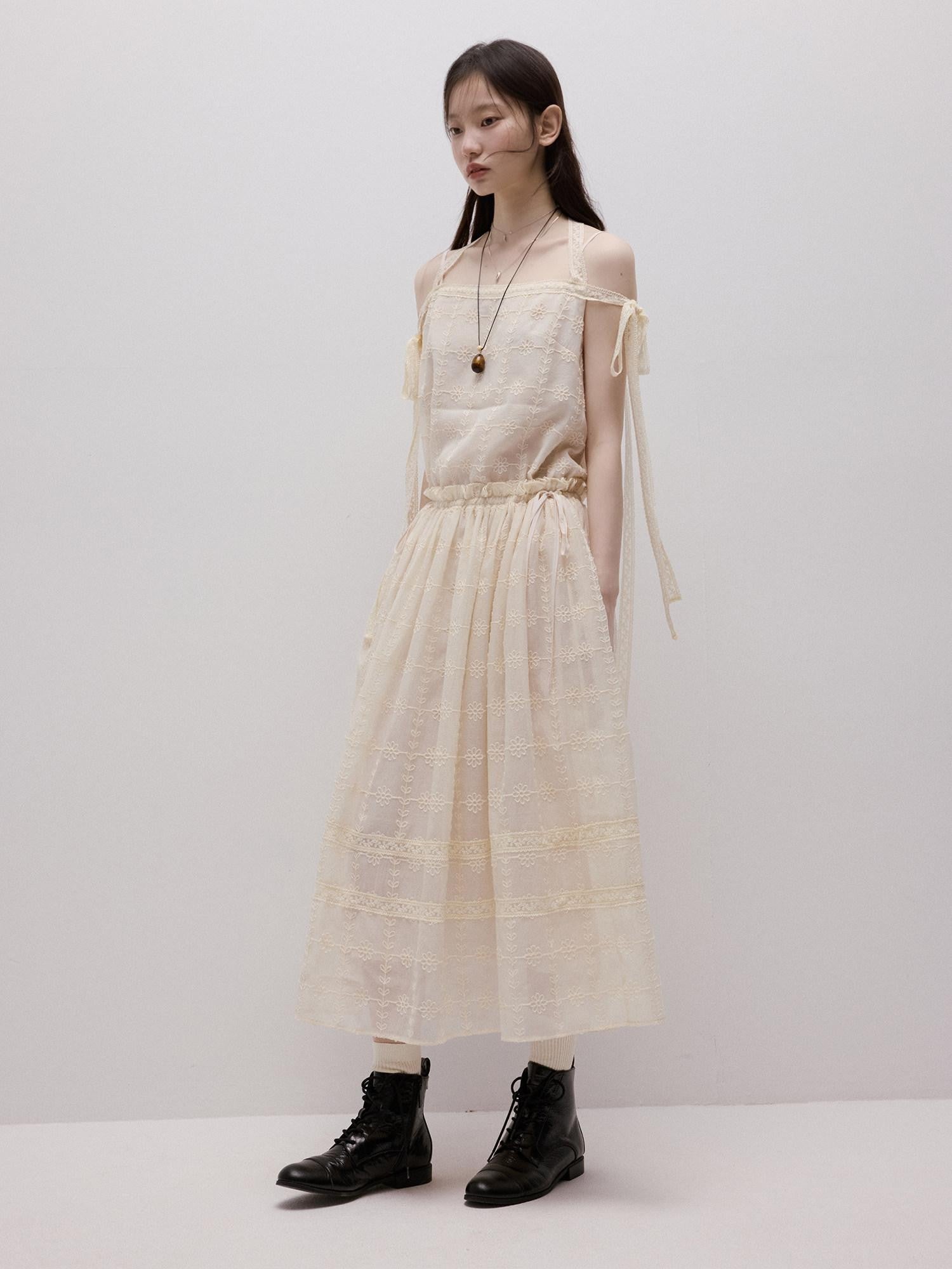 FUSSED Cloud Mist White Layered Patchwork Embossed Jacquard Women&