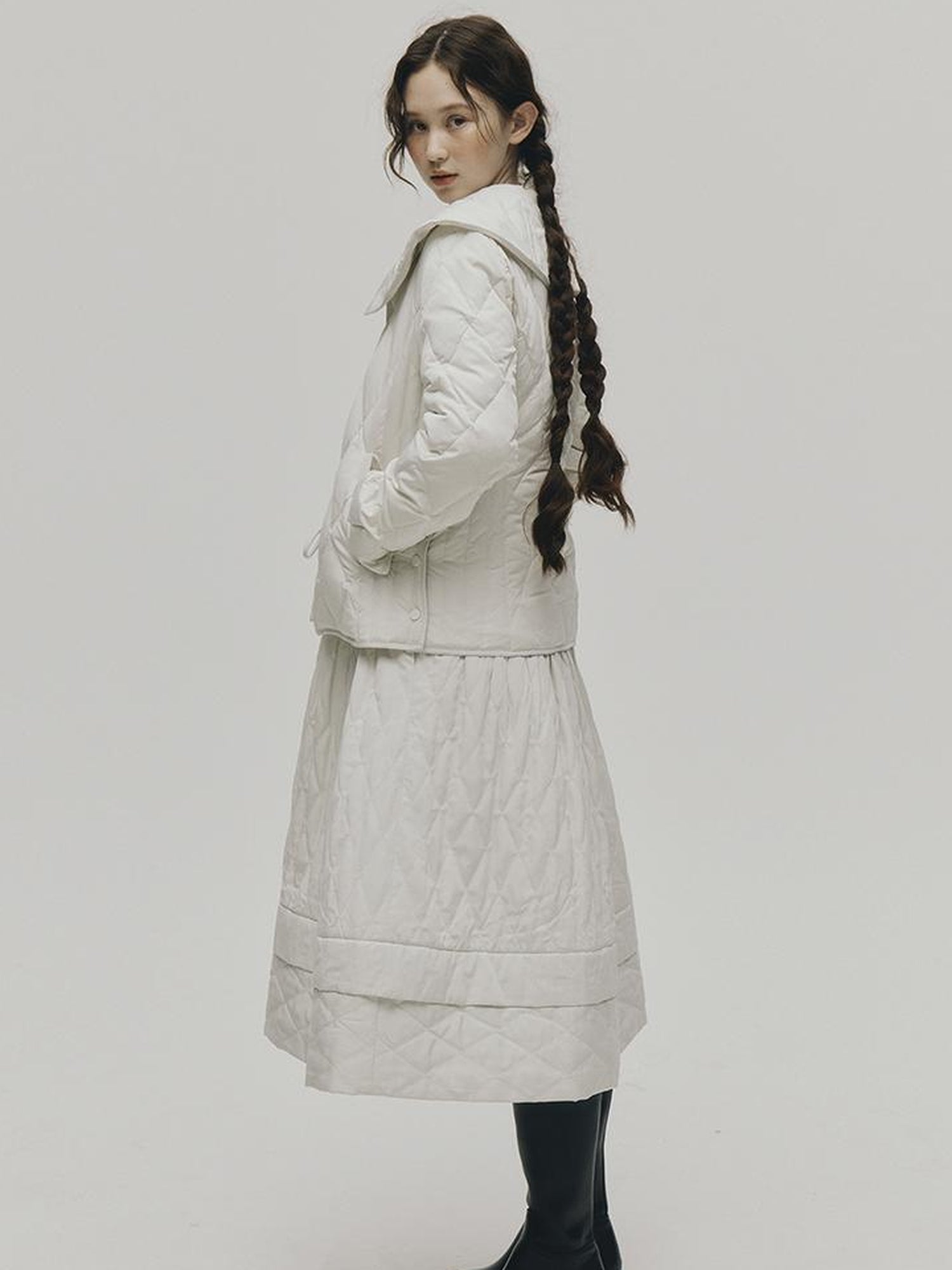 FUSSED Cloud Wrap Diamond Quilted White Down Jacket