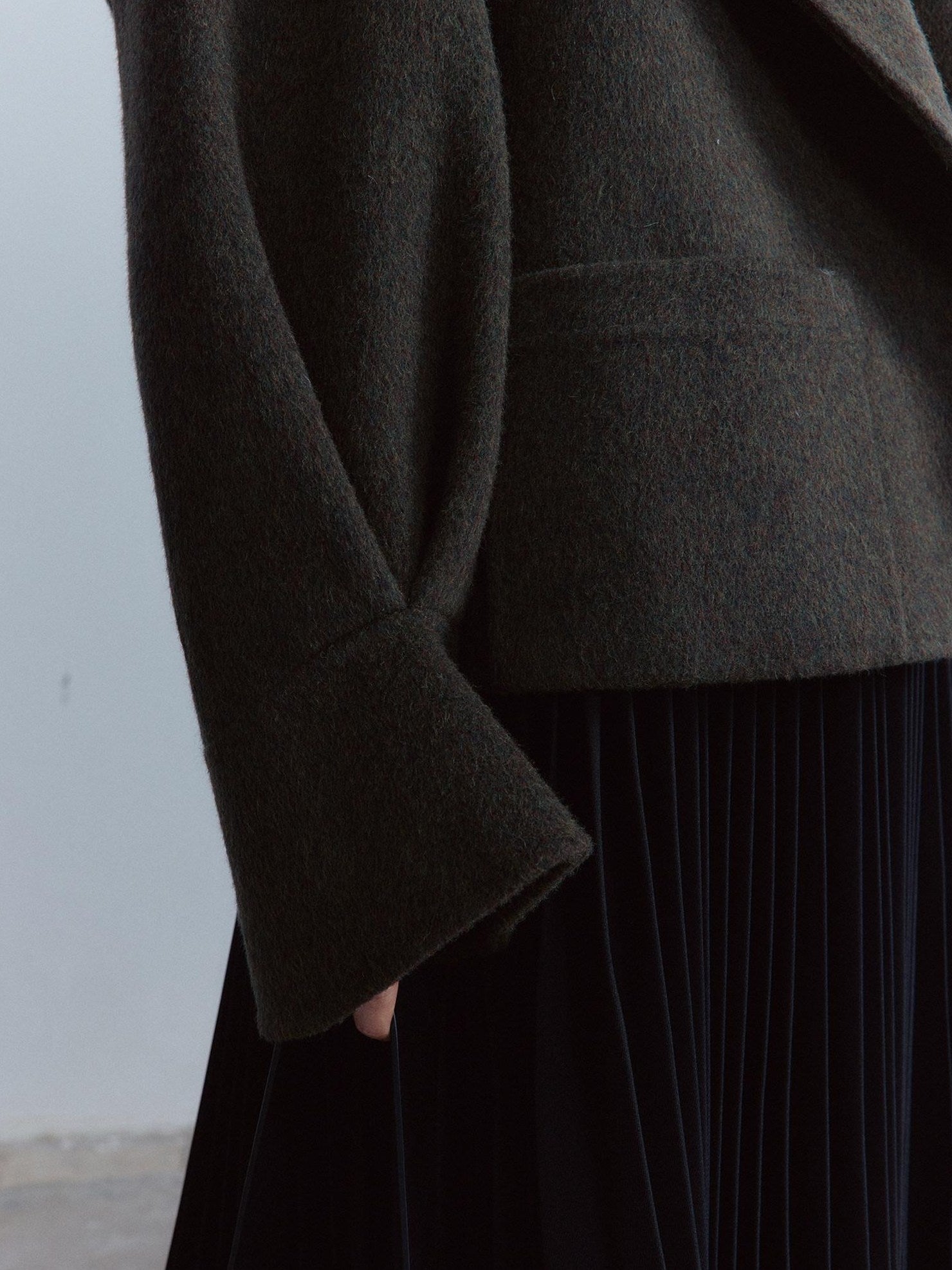 FUSSED Cozy Moss Green V-ceck Oversized Preppy Sweet Youth Long Sleeve Thick Coat