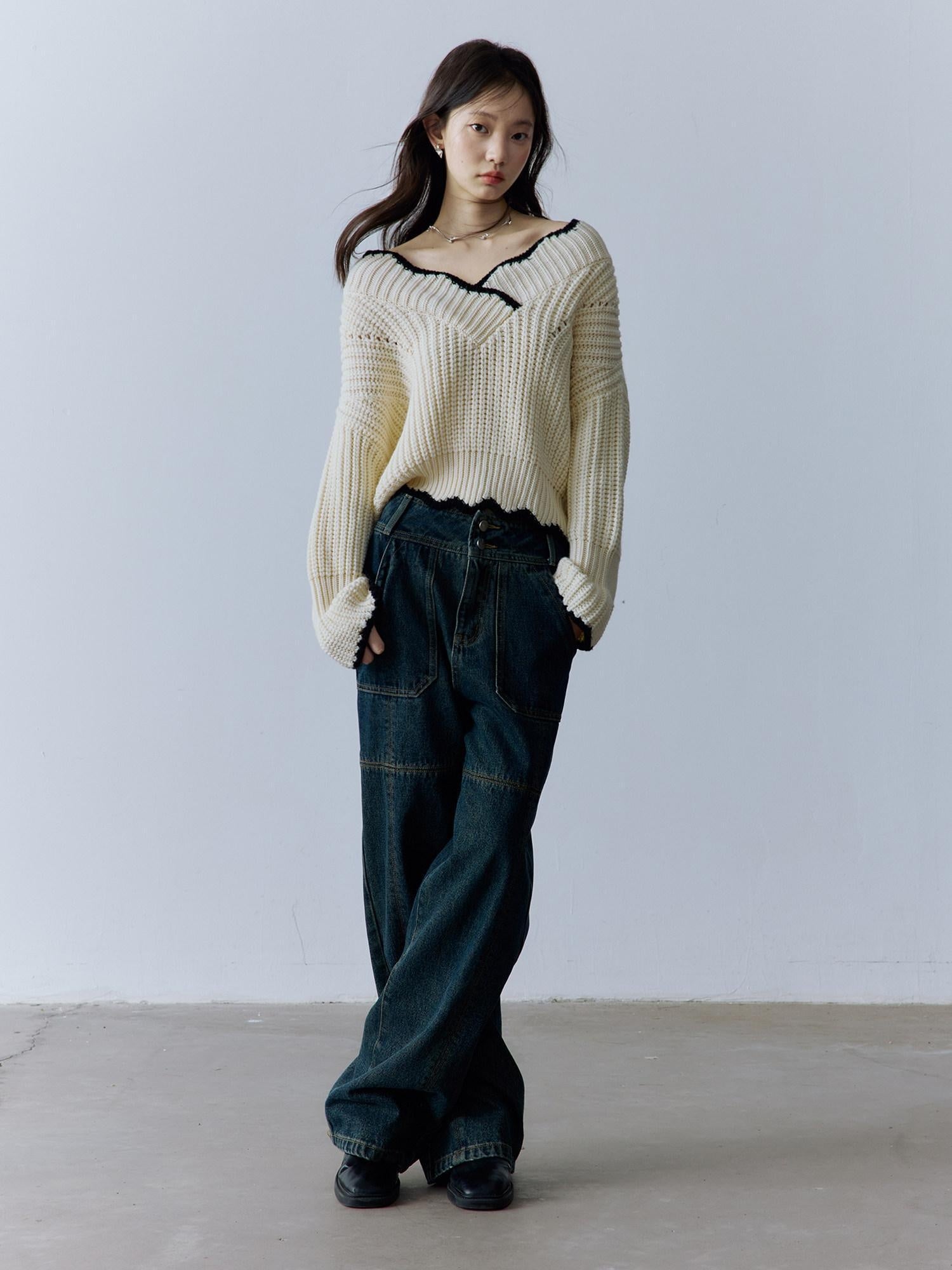 FUSSED Cozy V-ceck Oversized Color Block Knit For Women Citywalk Long Sleeve Sweater