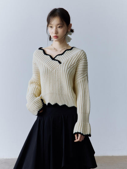 FUSSED Cozy V-ceck Oversized Color Block Knit For Women Citywalk Long Sleeve Sweater