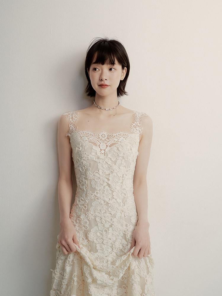 FUSSED Cream 3d Embroidery Lace Panel Women&