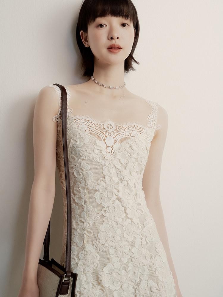FUSSED Cream 3d Embroidery Lace Panel Women&