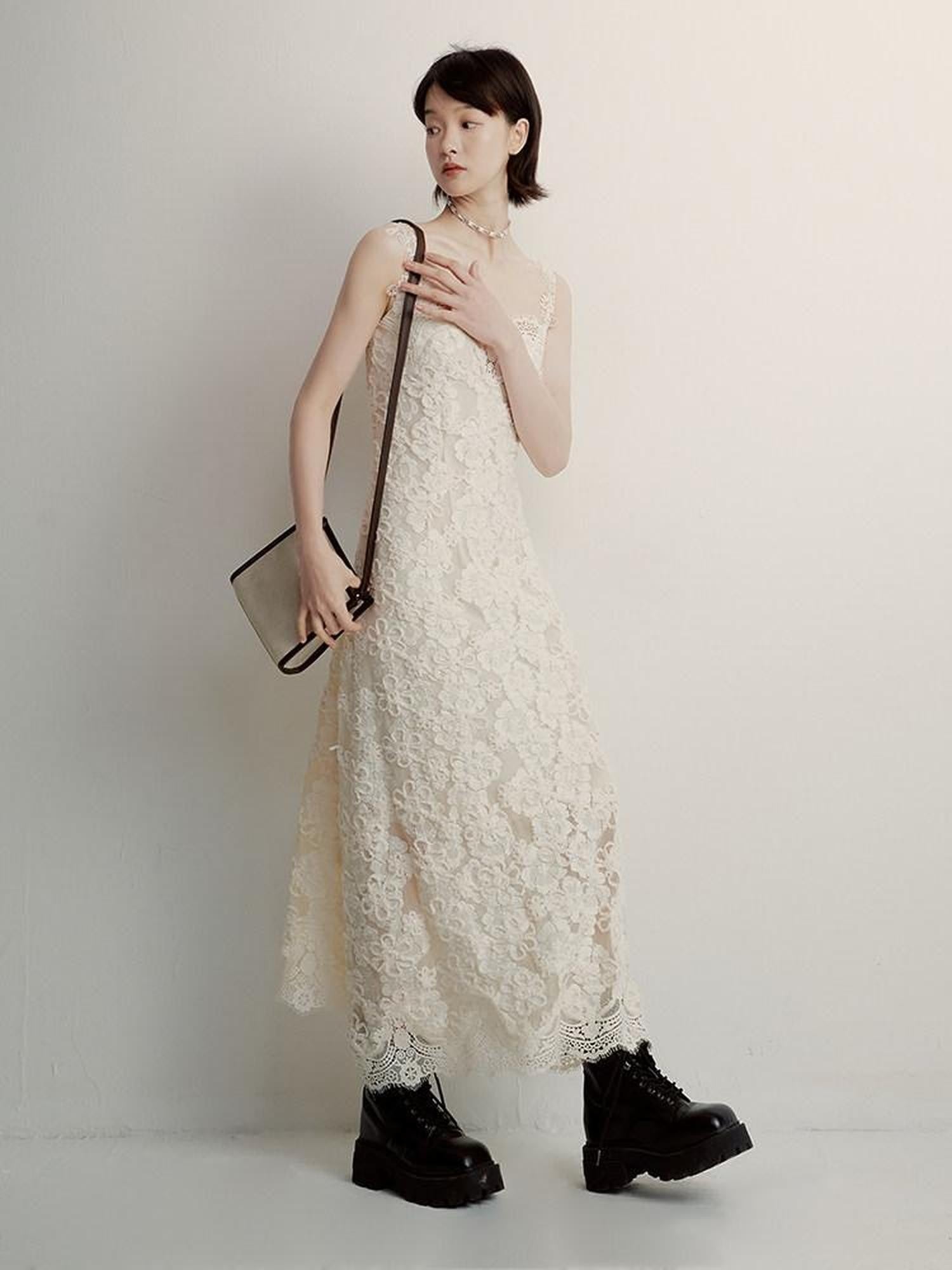 FUSSED Cream 3d Embroidery Lace Panel Women&