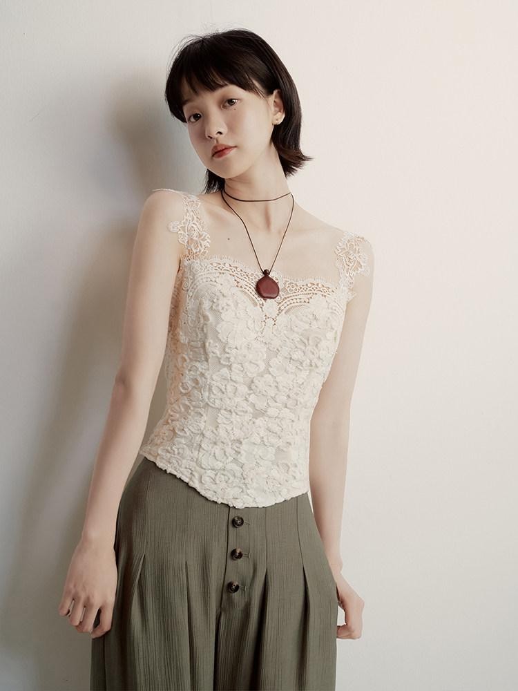 FUSSED Cream Embossed Layered Embroidery Lace Spliced Women&