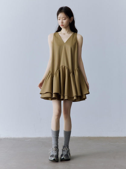 FUSSED Cute Girlish Layered A Line V-ceck Sleeveless Loose Waist Khaki Midi Dresses