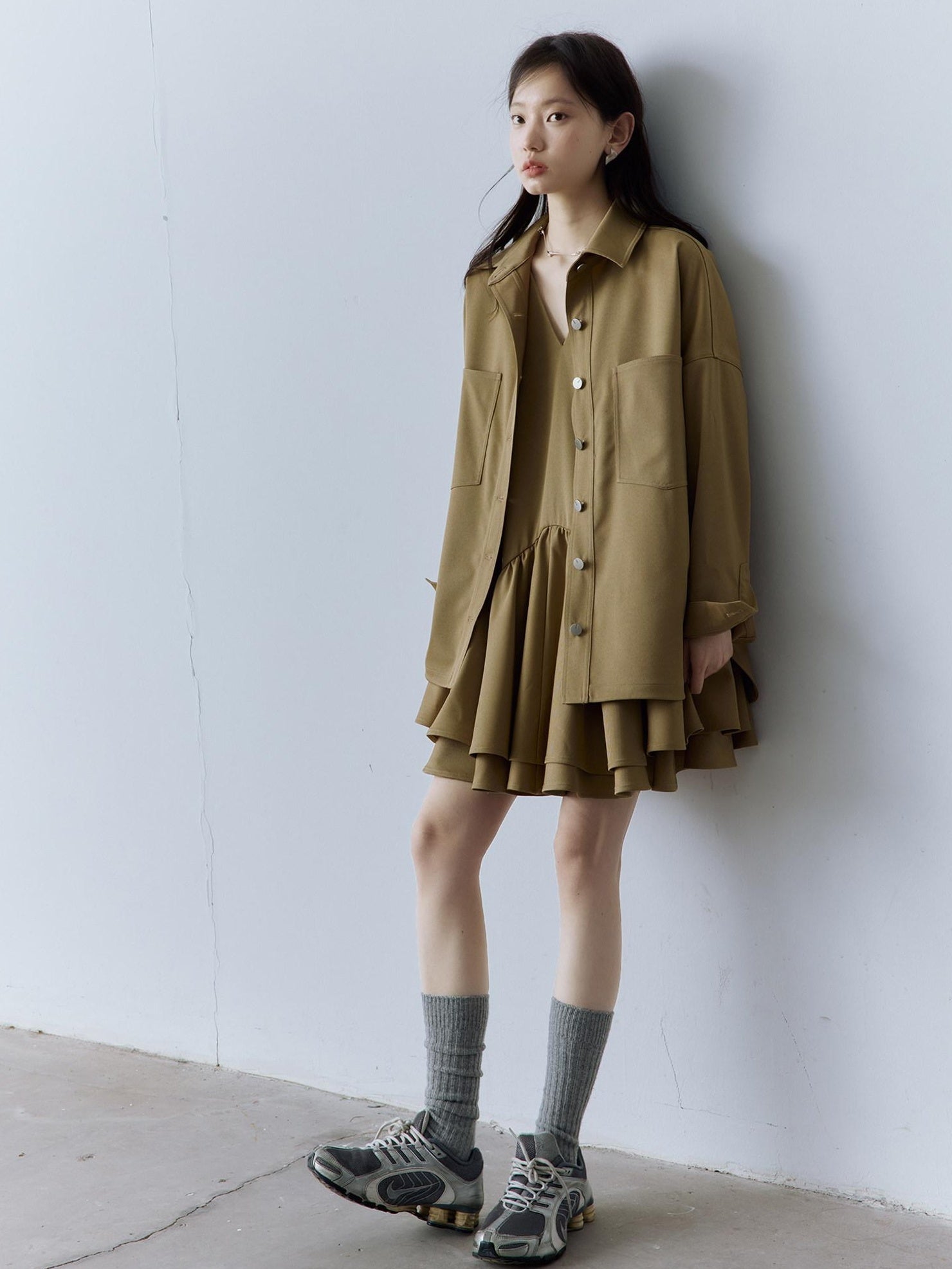 FUSSED Cute Girlish Layered A Line V-ceck Sleeveless Loose Waist Khaki Midi Dresses