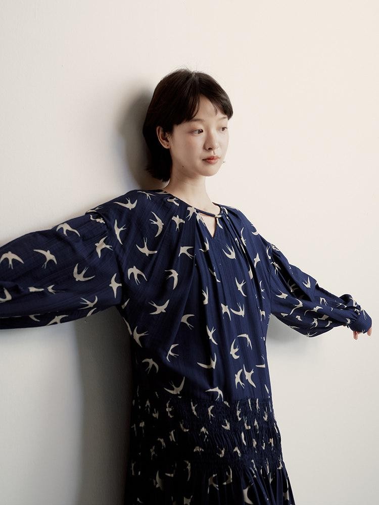 FUSSED Dark Blue Original Print Heavy Pleat Lantern Sleeve Women&