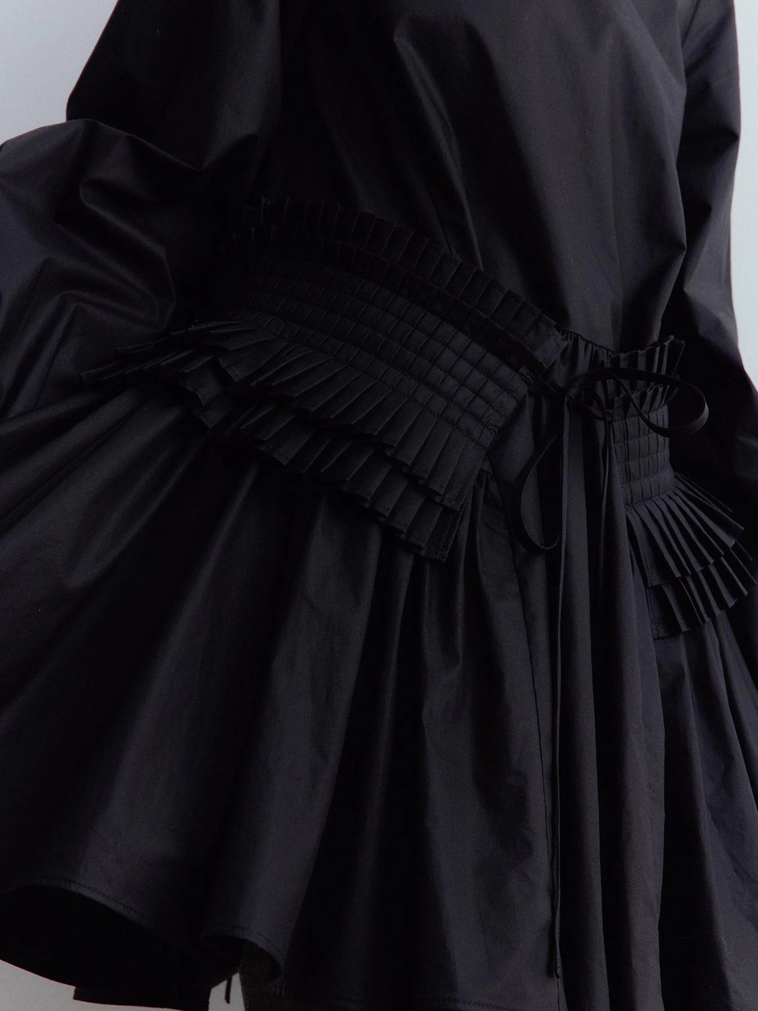 Double Dream Pleats Black Cotton Babydoll Dress V-Neck T-Shirt Long-Sleeve