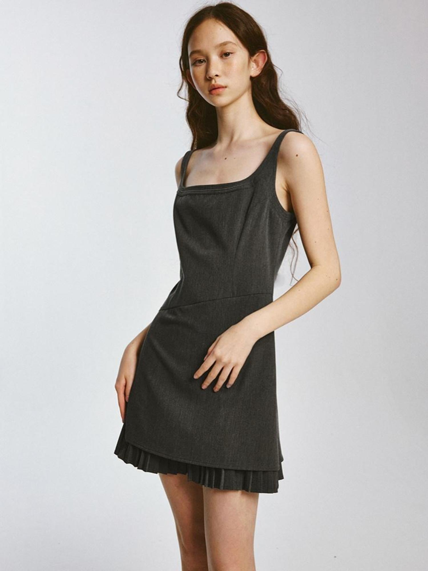 FUSSED Double Layer Pleated Shadow Gray Sporty Blazer Dress V-neck Long Sleeve