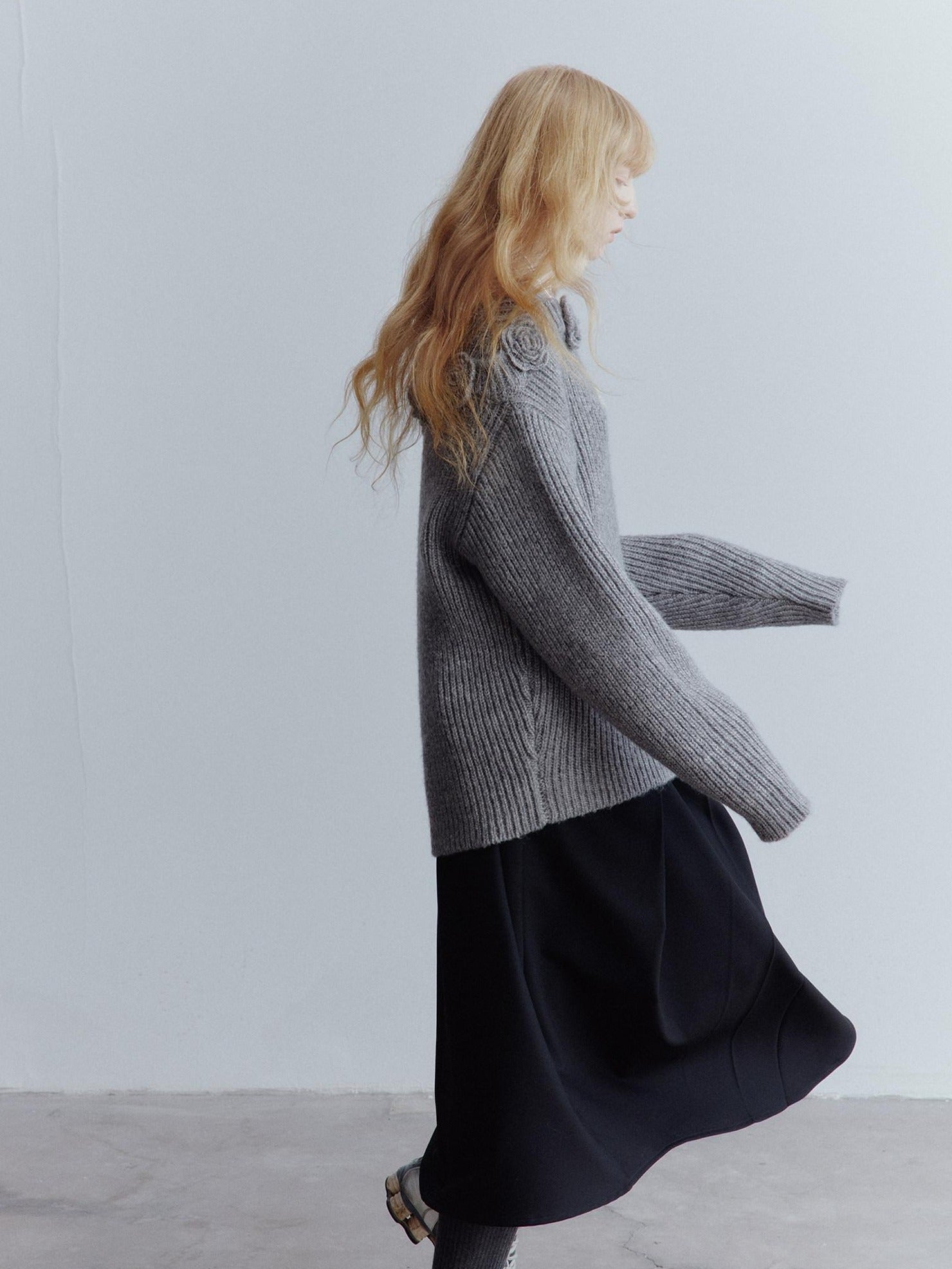 FUSSED Elegant Loose 3D Detail V-ceck Women Casual Mist Gray Midlength Sweater