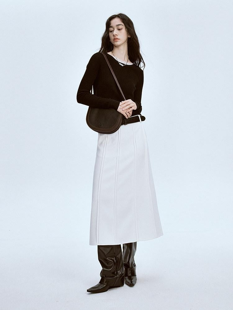 FUSSED Elegant White Pleated Back Slit A Line Women&