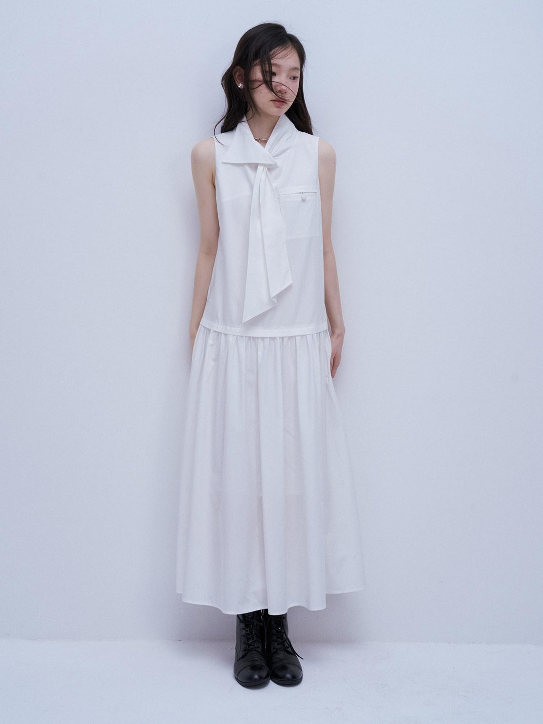 FUSSED Envelope White Scarf Collar Ruching Women&