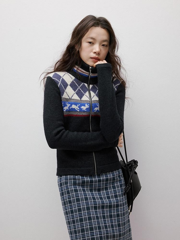 FUSSED Fair Isle Running Rabbit Colorblock Women&