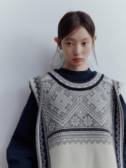 FUSSED Fair Isle Wool Vest Blue Grey Vintage Pattern Multi Way Wear V Neck T Shirt Long Sleeve