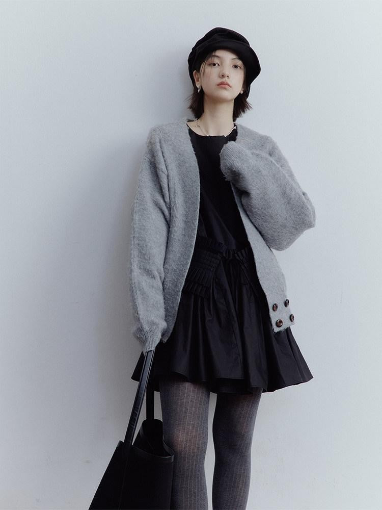FUSSED Fluffy V-neck Buttoned Oversized Women&