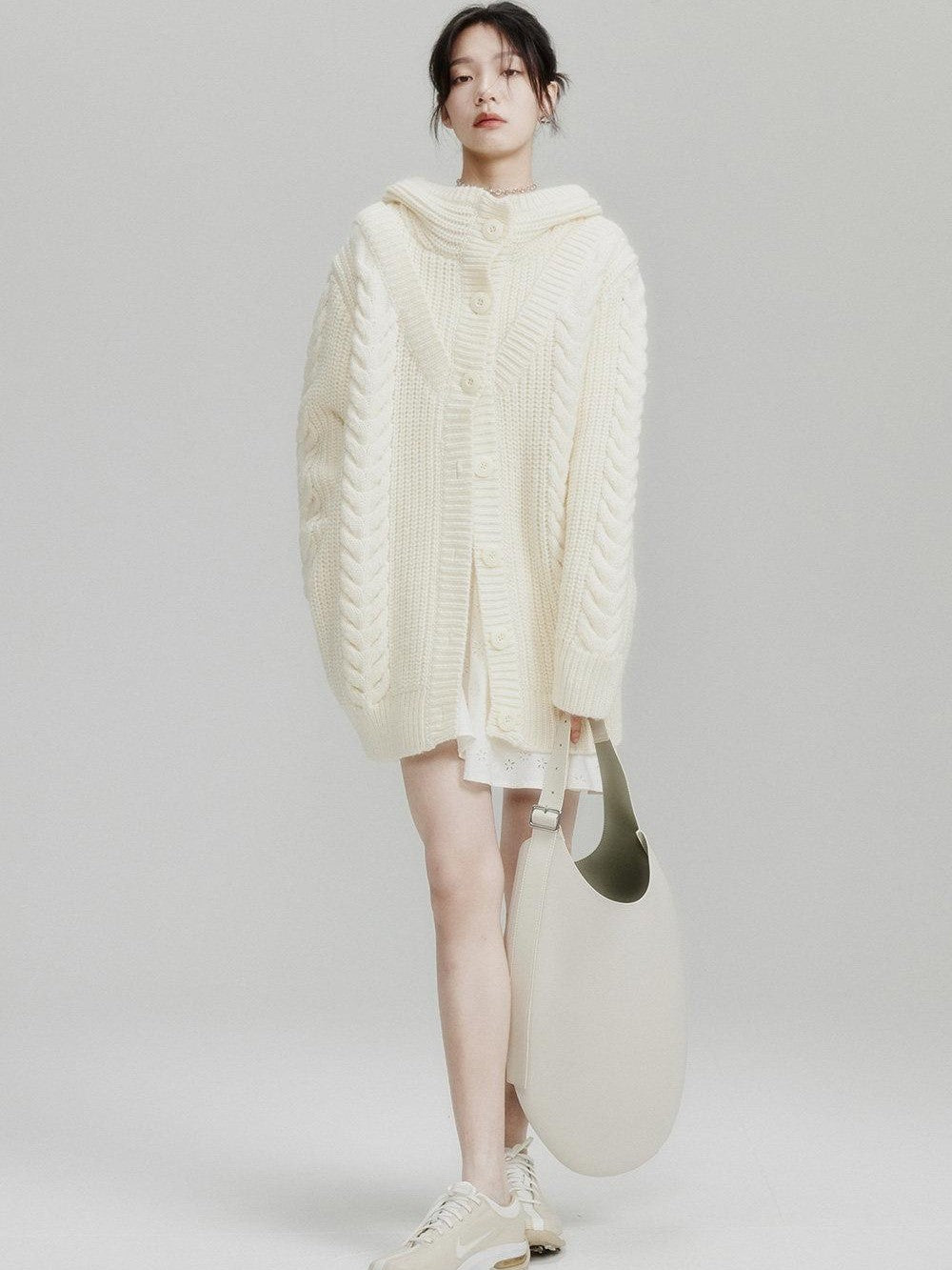 FUSSED Gray White Two Tone Egg Shaped Women&