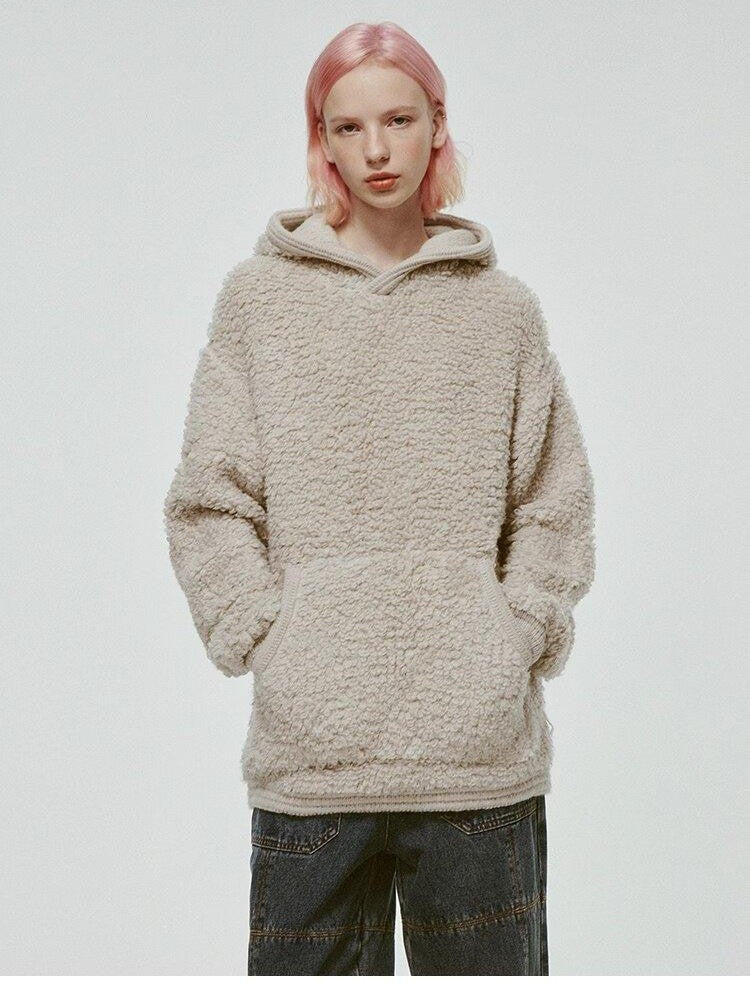 FUSSED Grey White Sheep Motif Hooked Boucle Women&