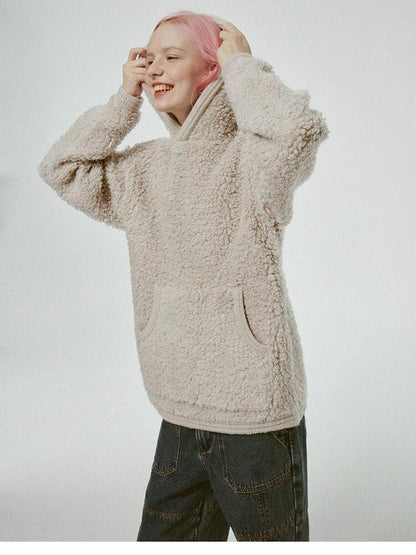 FUSSED Grey White Sheep Motif Hooked Boucle Women&