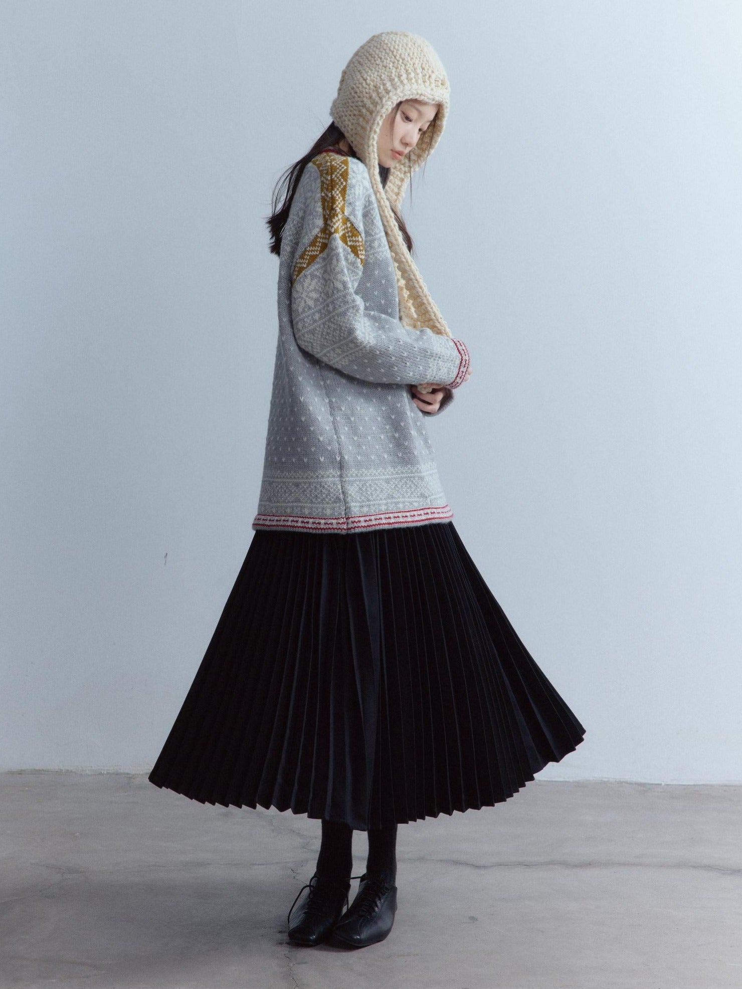 FUSSED Heart Jacquard Oversized Midlength Crewneck Button Front Girl Snow Gray Sweater