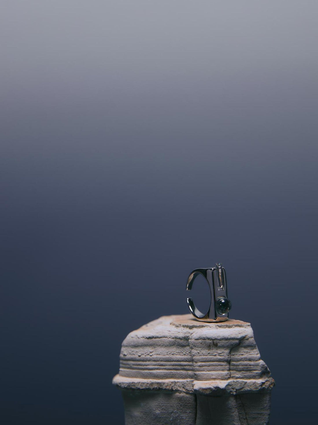 FUSSED Interface Transparent Crystal Ring V-Neck T-Shirt Long-Sleeve