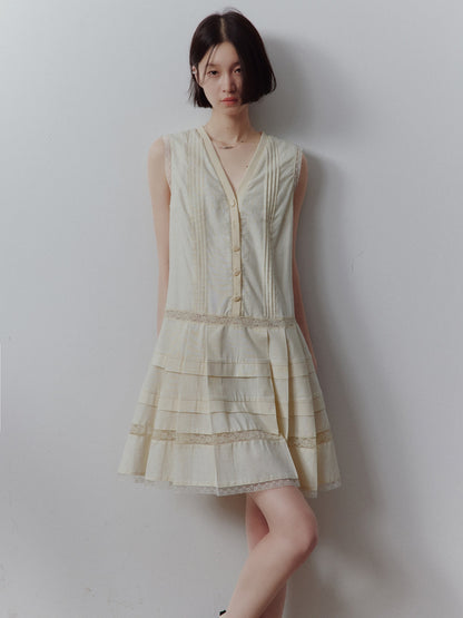 FUSSED_Ivory_Fabric_Contrast_Pleated_Accordion_V-neck_Women&
