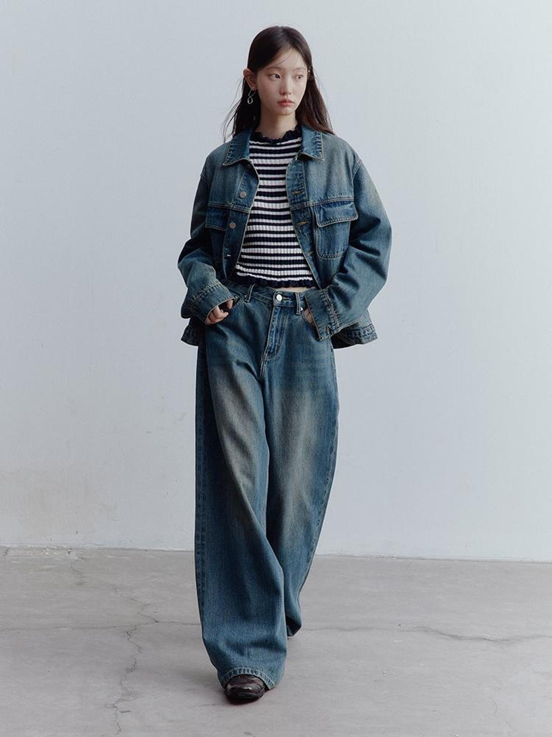 FUSSED Low Rise Vintage Blue Wide Leg Denim Jeans for Women