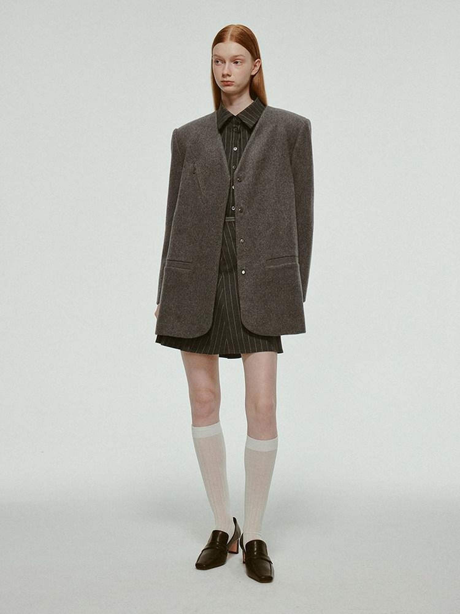 FUSSED Mercury Gray Cleanfit V-neck Oversize Single Breasted Wool Women&