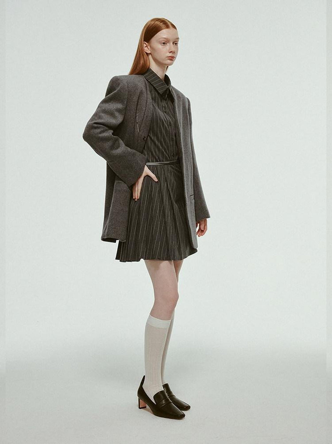 FUSSED Mercury Gray Cleanfit V-neck Oversize Single Breasted Wool Women&