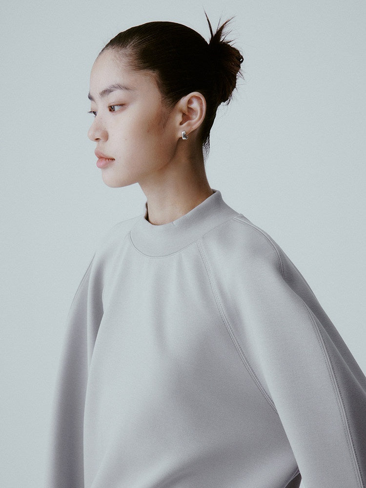 FUSSED_Mercury_Gray_Structured_Airy_Minimalist_Crewneck_Raglan_Women&