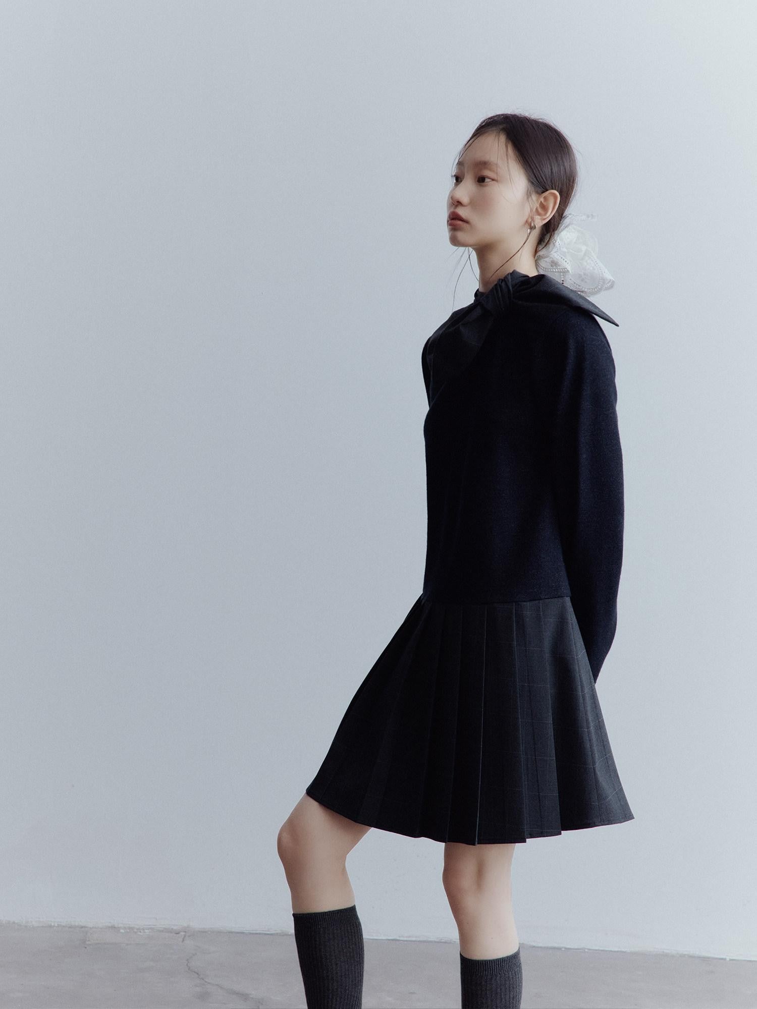 FUSSED Meteorite Gray Deconstructed Scarf Pleat Patch Women&
