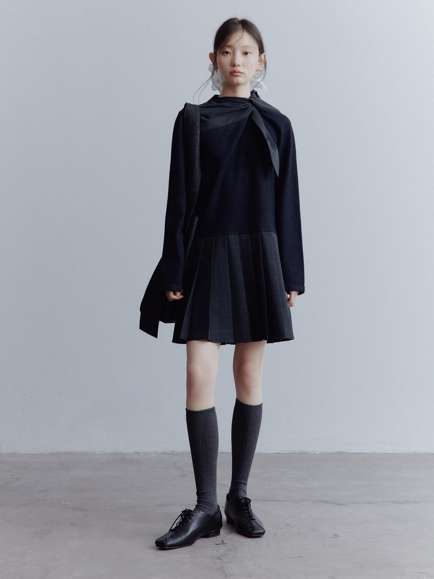 FUSSED Meteorite Gray Deconstructed Scarf Pleat Patch Women&