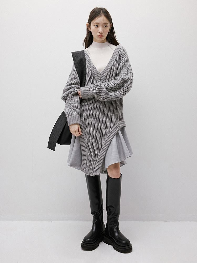 FUSSED Noise Texture Irregular Slouchy V-neck Knit Splice Women&