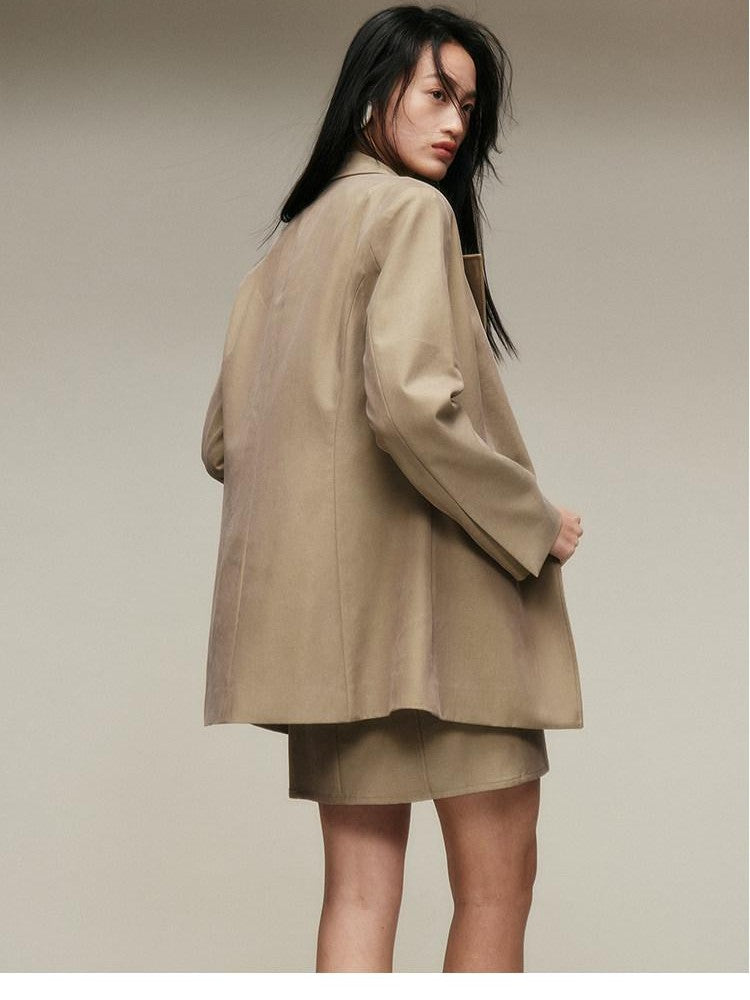 FUSSED Nude Brown Matte Finish Wide Shoulder Single Button Women&