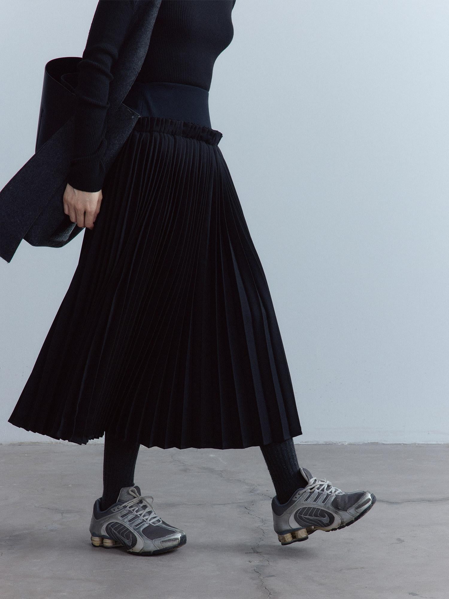 FUSSED Origami Raised Pleats Panelled Mixed Fabric Women&