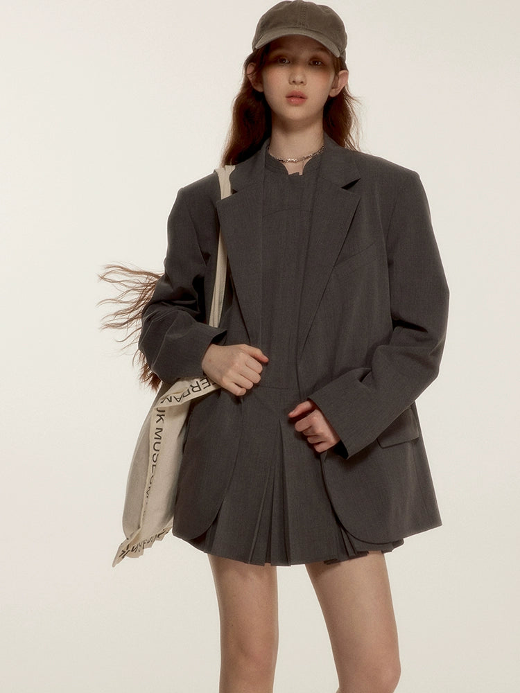 FUSSED_Oversized_Grey_Tailored_Blazer_with_Wide_Shoulder_and_Pocket_Design_MISSTT