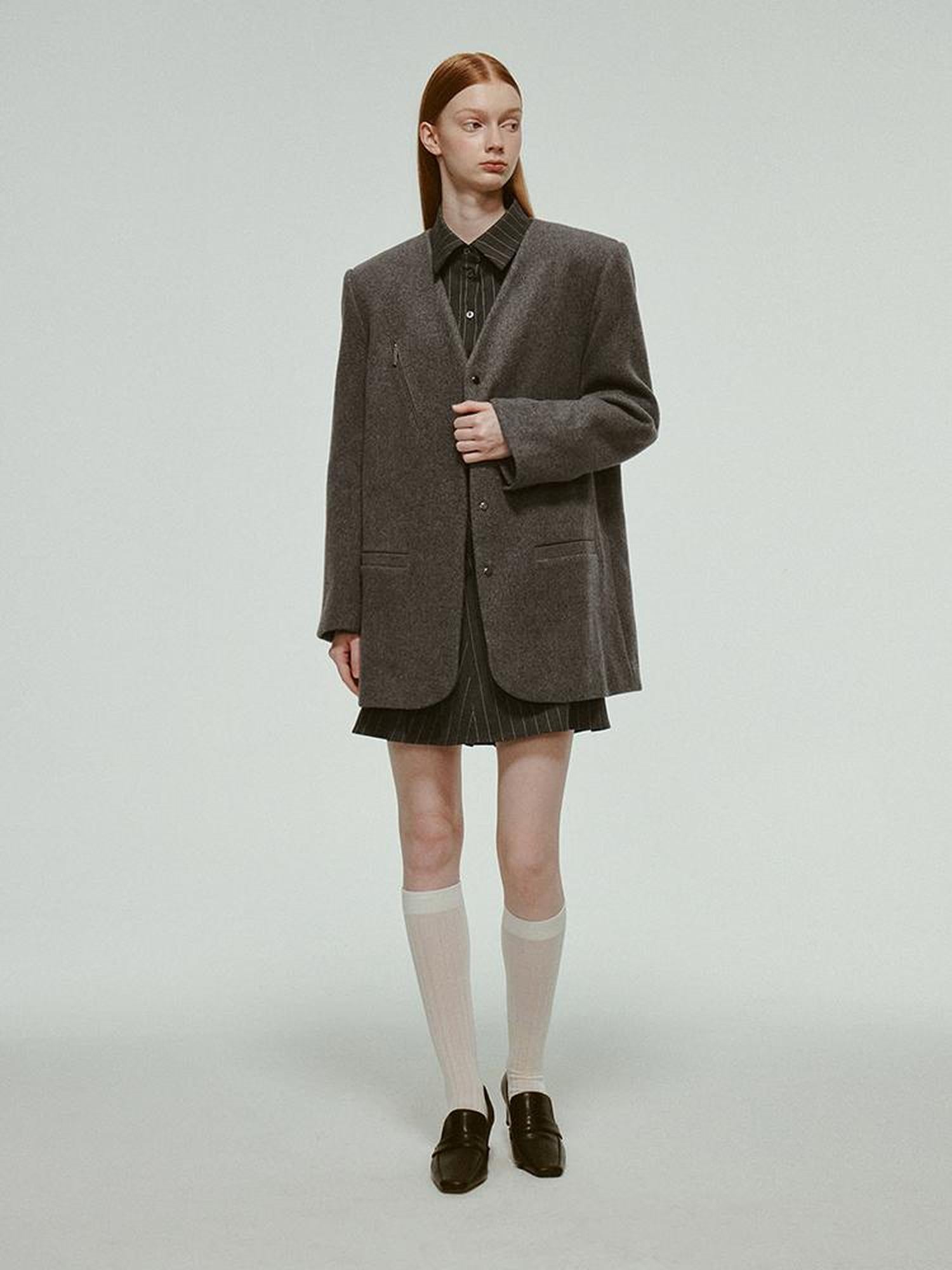 FUSSED Oversized V-Neck Wool Blend Blazer In Mercury Gray