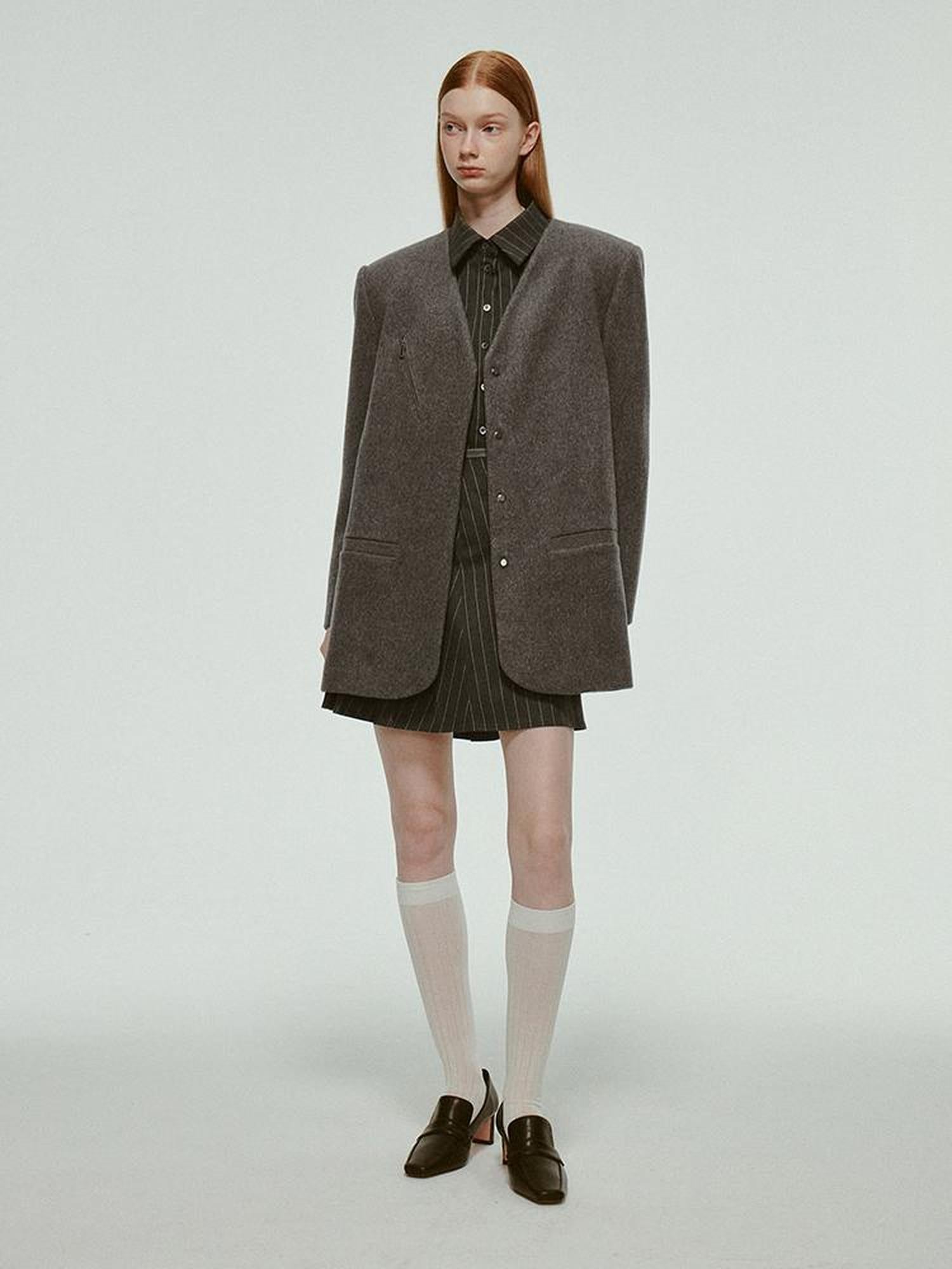 FUSSED Oversized V-Neck Wool Blend Blazer In Mercury Gray