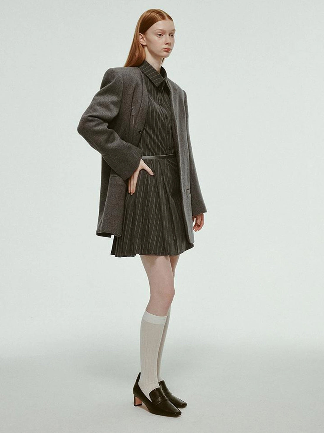 Oversized V-Neck Wool Blend Blazer In Mercury Gray