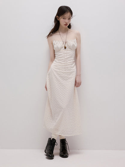FUSSED_Pear_Blossom_White_Embossed_Daisy_Embroidery_Women&