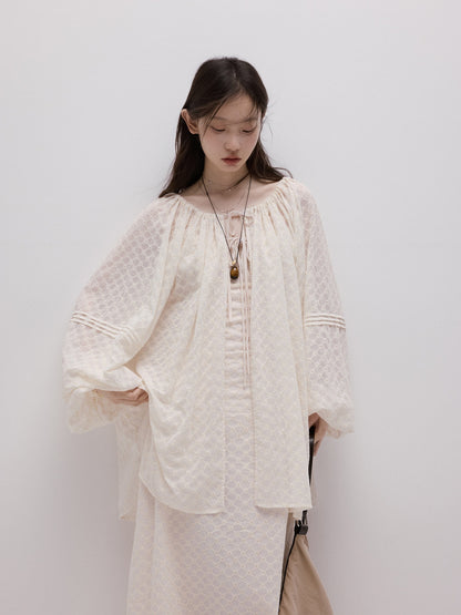 FUSSED_Pearl_White_Embossed_Daisy_Embroidery_Raglan_Women&
