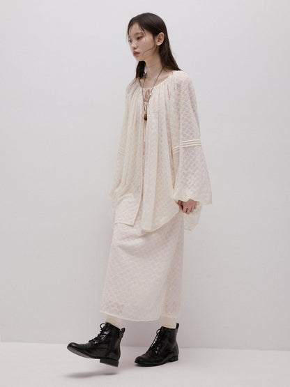 FUSSED Pearl White Embossed Daisy Embroidery Raglan Women&