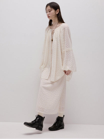 FUSSED Pearl White Embossed Daisy Embroidery Raglan Women&